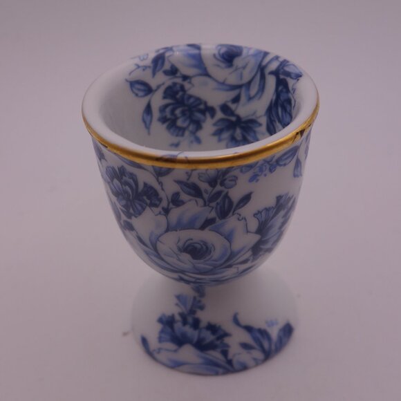 Crown Ashton Made in N.B. Canada Fine Porcelain Egg Cup with Gold Rim - Picture 1 of 12